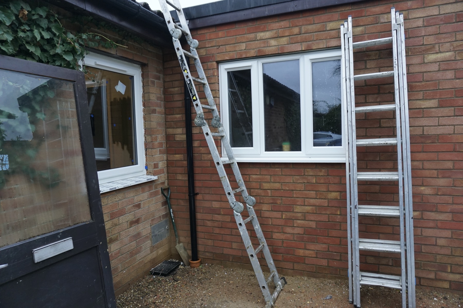 Building Single Storey Side House Kitchen Extension In Milton Keynes