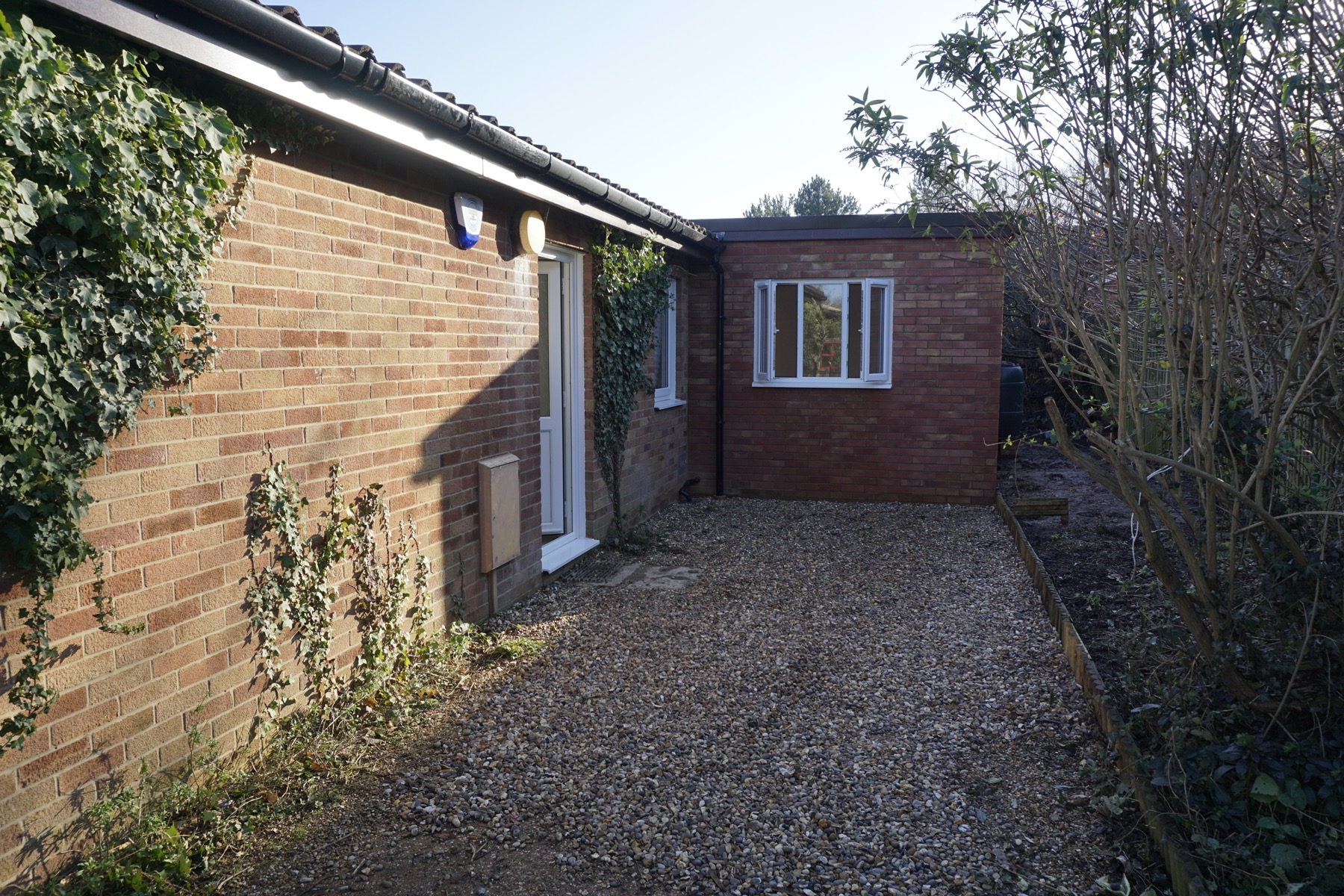 Building Single Storey Side House Kitchen Extension In Milton Keynes