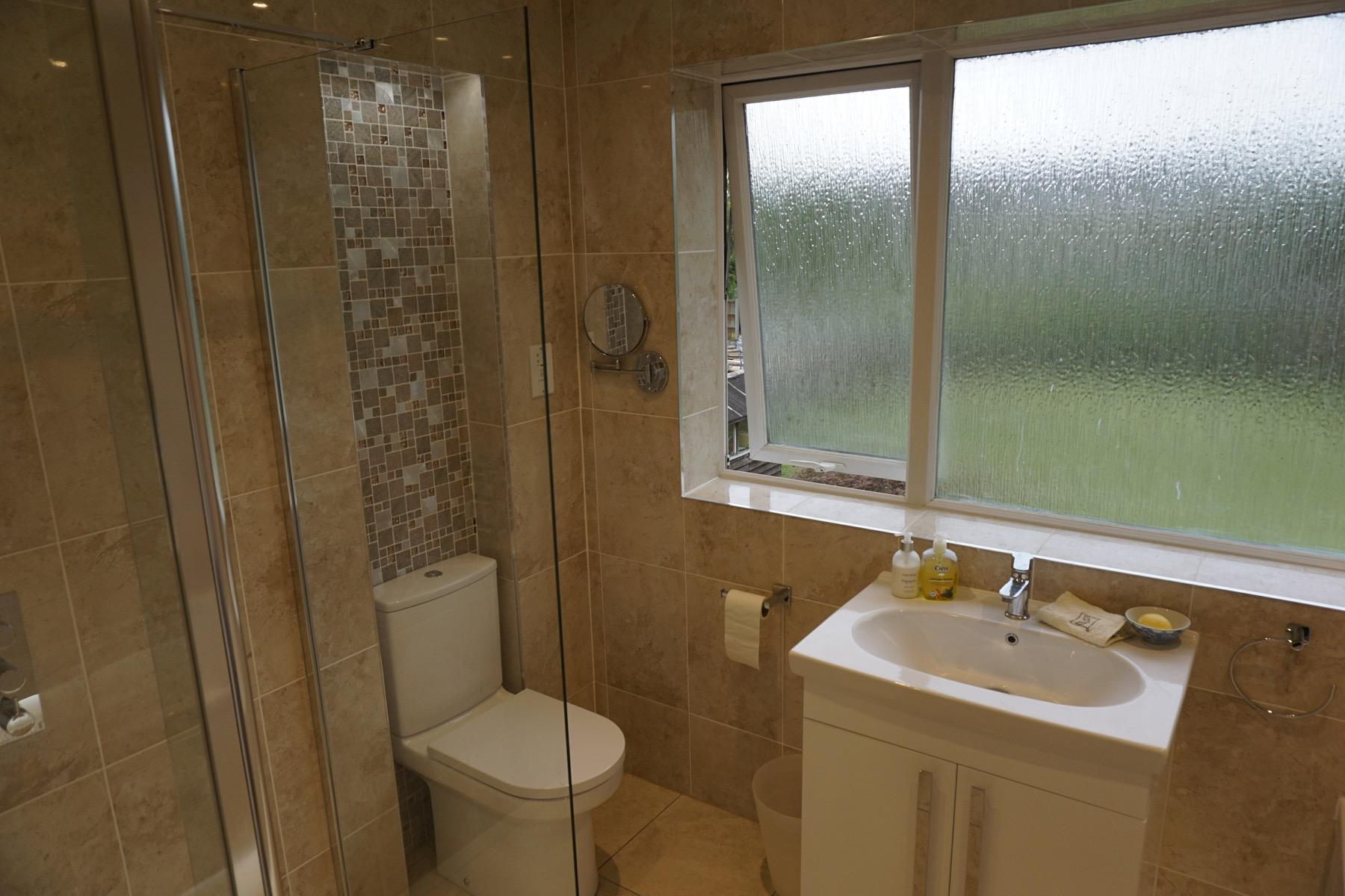 Master bathroom, cloakroom and en-suite remodelling in Bedford
