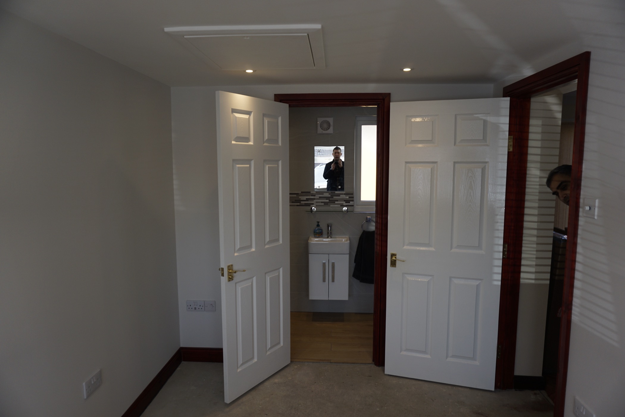 En-suite installation as a part of garage conversion