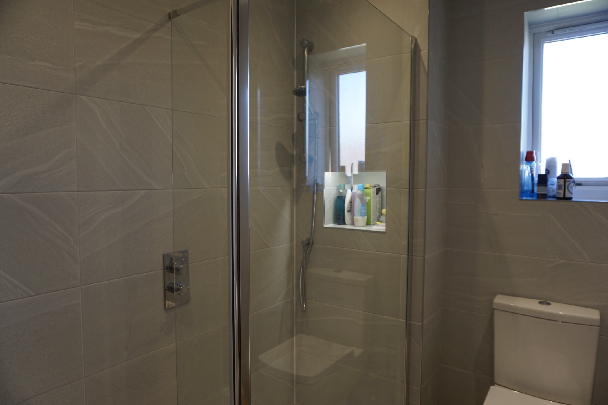 En-suite installation as a part of garage conversion