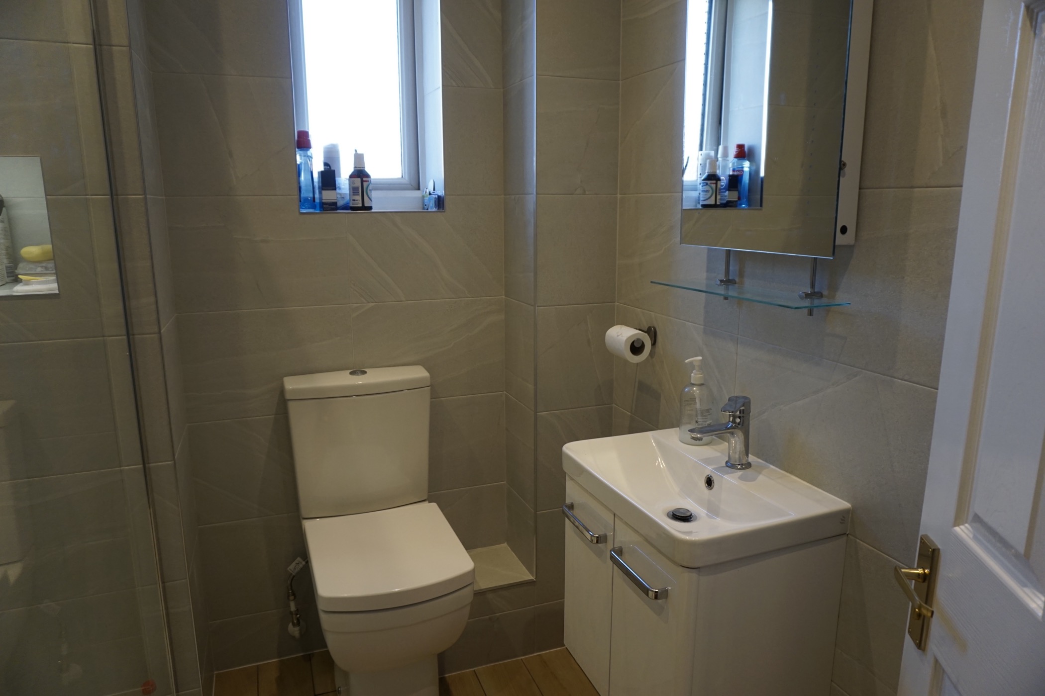 En-suite installation as a part of garage conversion