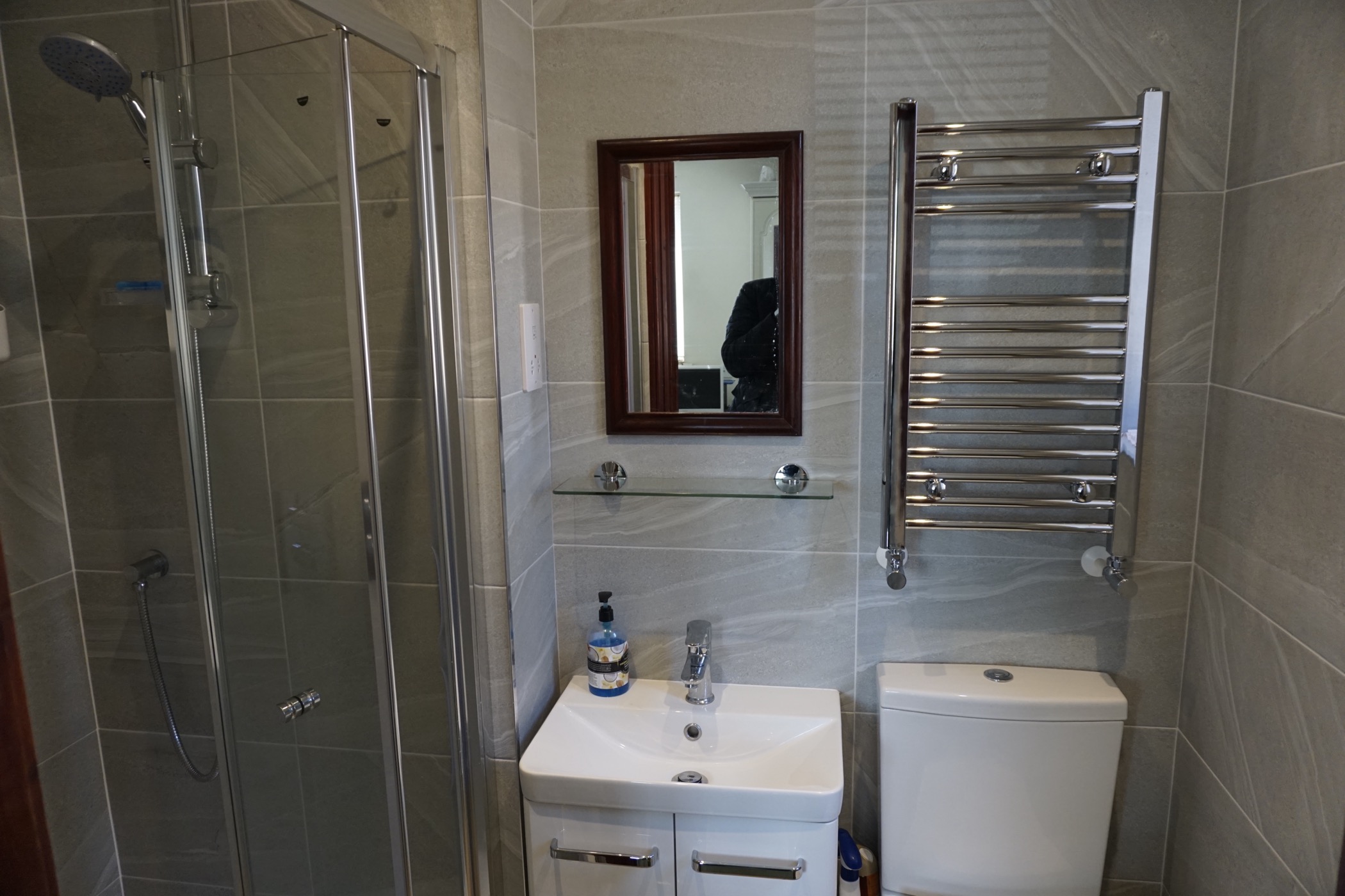 En-suite installation as a part of garage conversion