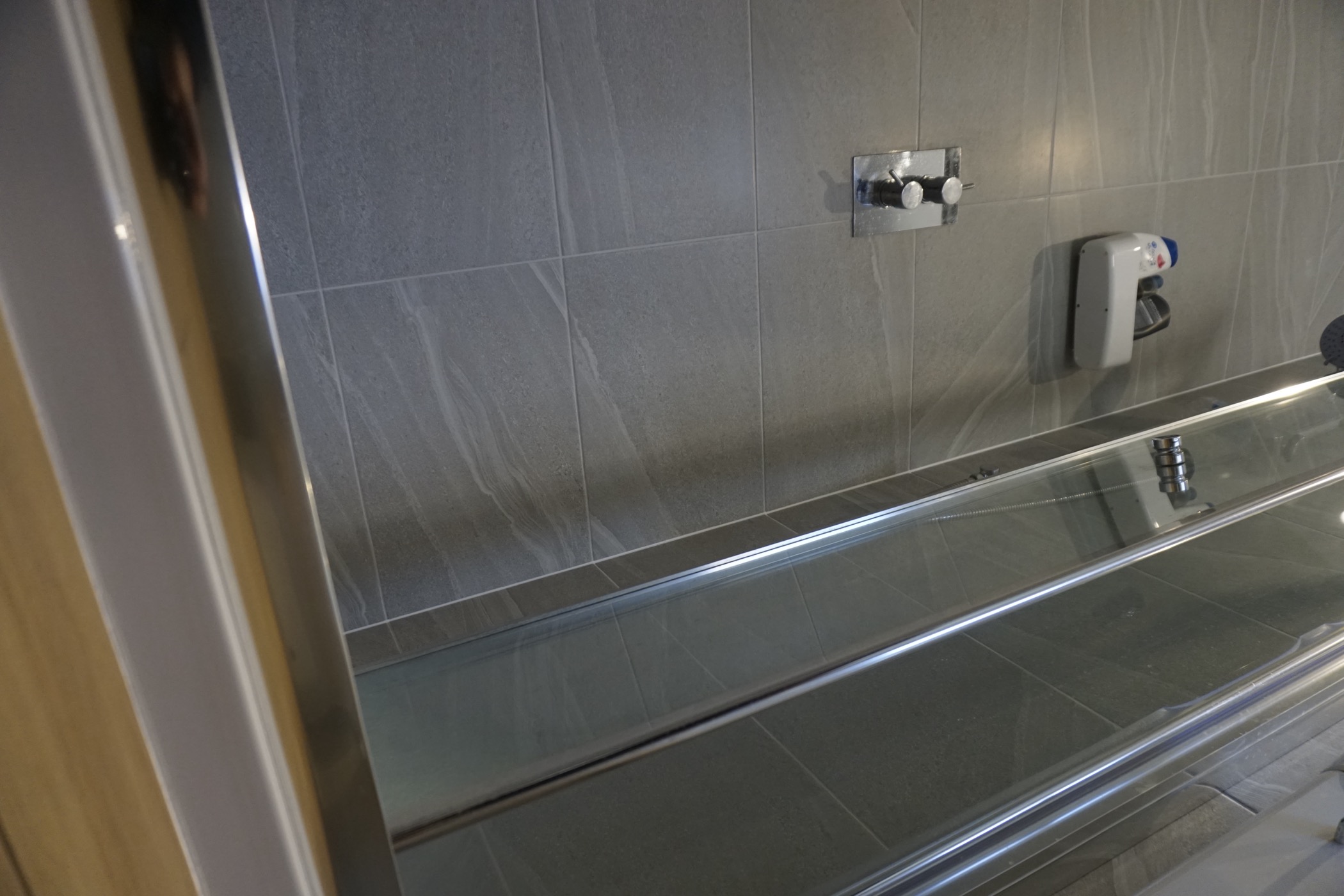 En-suite installation as a part of garage conversion