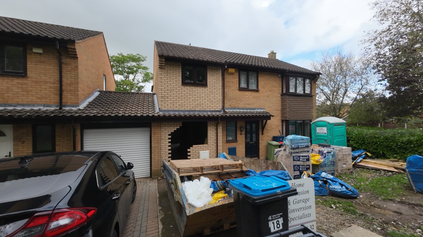 Building extension above the garage and at the rear in Oldbrook